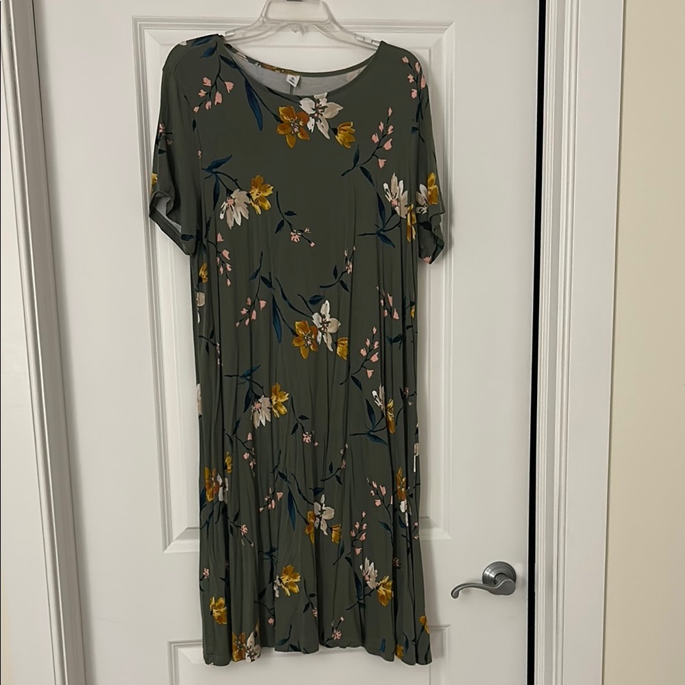 Old Navy Green Casual Midi Sundress